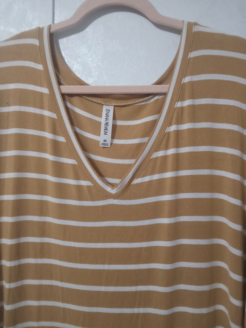 Zenana Premium Mustard & White Striped V-Neck Tee Size 3X - Picture 2 of 6
